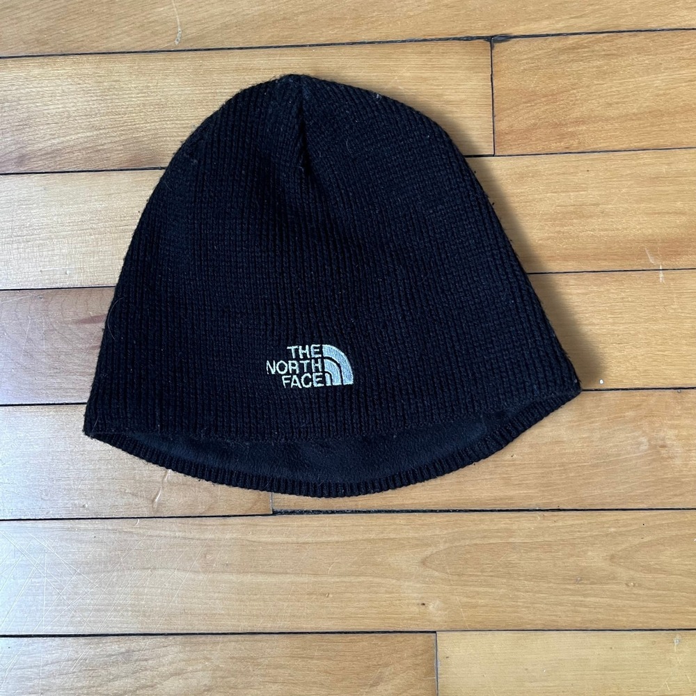 The North Face Black Knit Beanie Fleece Lined Embroidered Logo Winter Hat Unisex
